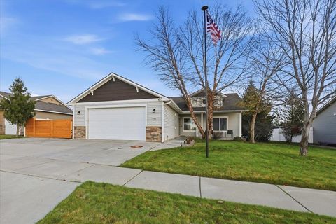 Photo of 9122 N K St, Spokane, WA 99208 (MLS # 202527638)