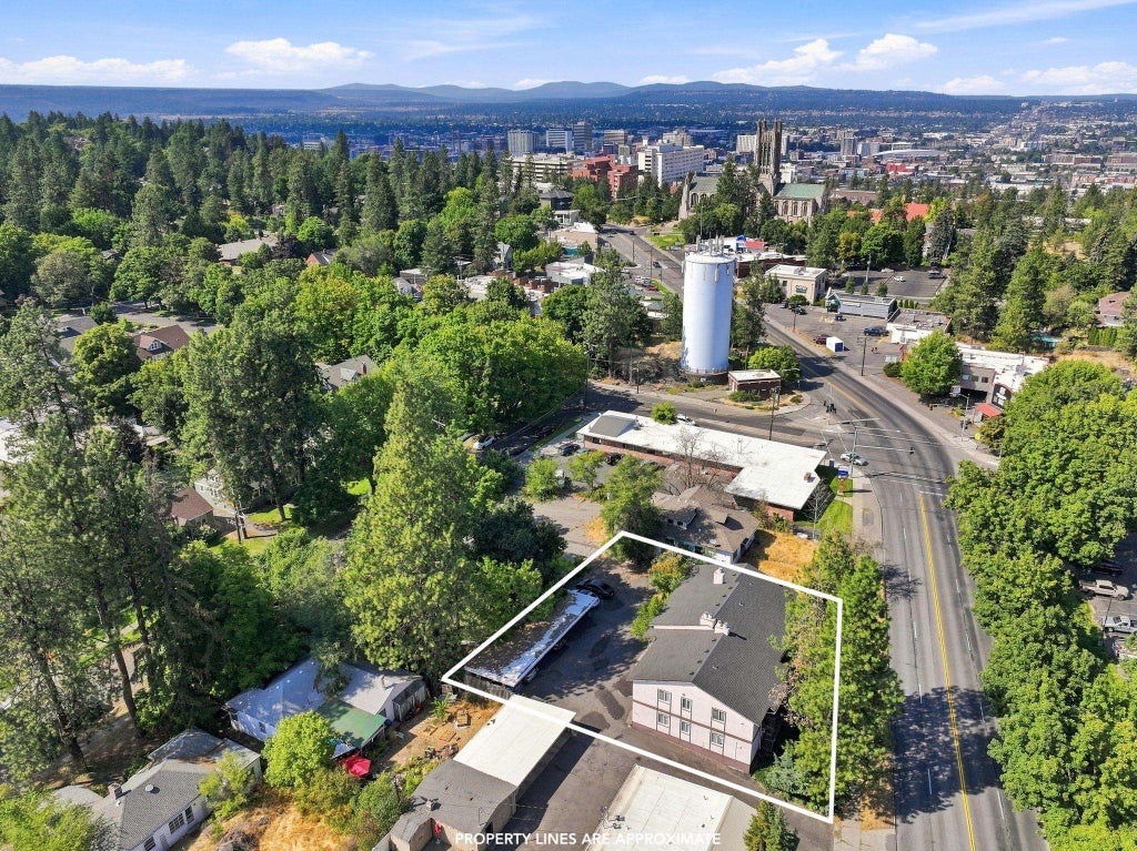 Photo of 1416 S Grand Blvd, Spokane, WA 99203 (MLS # 202622834)