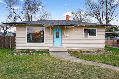 Photo of 3903 E Ermina Ave, Spokane, WA 99217 (MLS # 202613740)