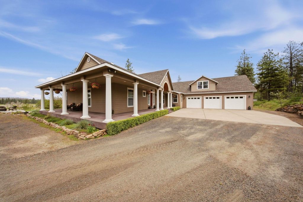 Photo of 2609 E Tiger Lily Ln, Spangle, WA 99031 (MLS # 202616532)