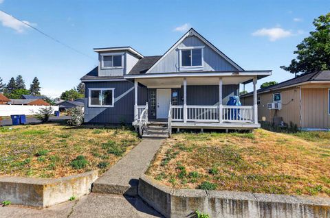 Photo of 1203 E Broad Ave, Spokane, WA 99207 (MLS # 202616933)