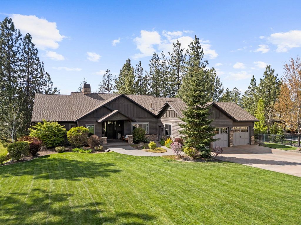 Photo of 451 N Kennewick Ln, Liberty Lake, WA 99019 (MLS # 202616414)