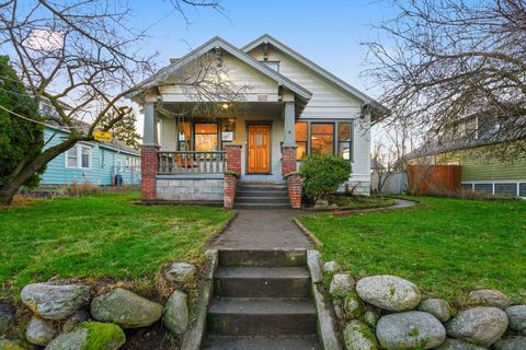 Photo of 5023 N Lacey St, Spokane, WA 99217 (MLS # 202527741)
