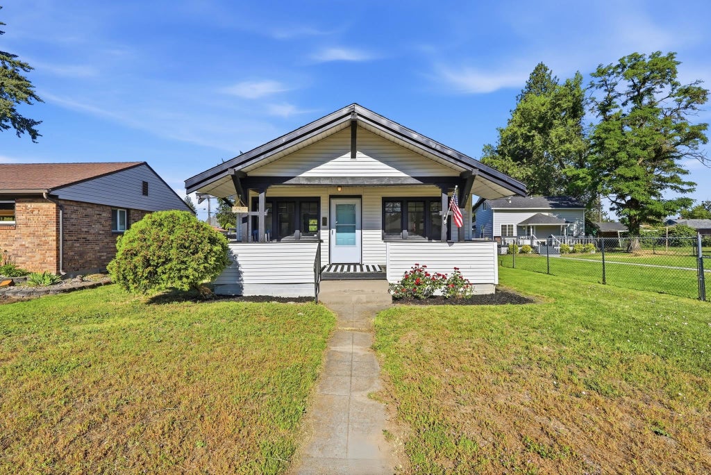 Photo of 4811 N WALNUT St, Spokane, WA 99205 (MLS # 202619965)