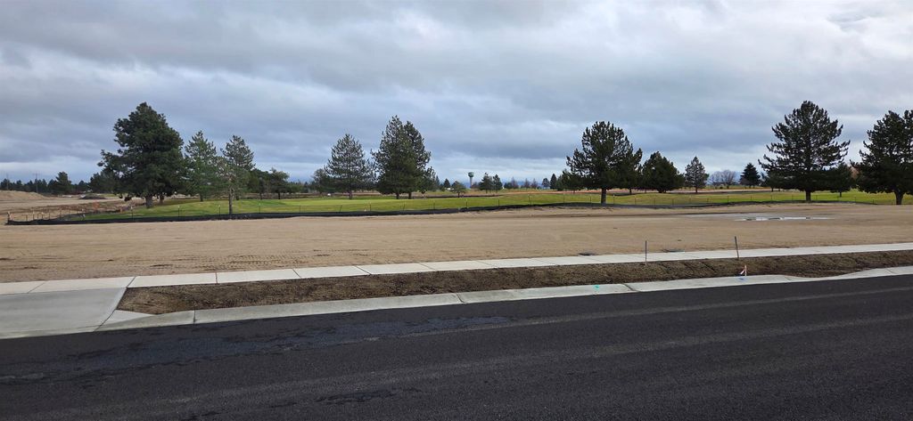 Photo of 1454 N High Desert Dr, Deer Park, WA 99006 (MLS # 202527818)