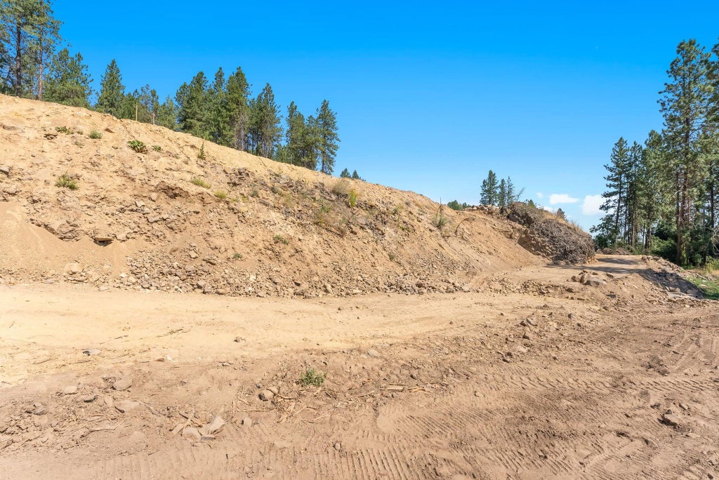 Photo of 8XXX N Jefferson Dr, Spokane, WA 99208 (MLS # 202520230)