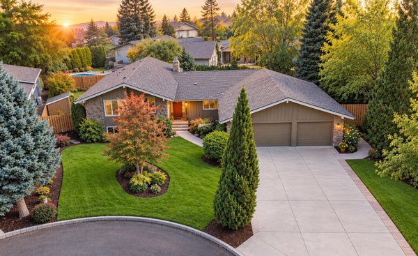3609 S EASTGATE CT, SPOKANE, WA 99203 - Image b10e0be2b5fb5ba01a194cfbf855103a/1172867404