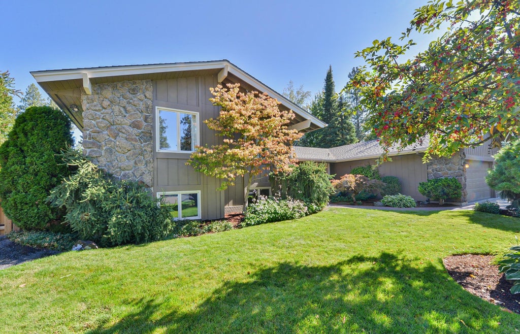 Photo of 3609 S Eastgate Ct, Spokane, WA 99203 (MLS # 202624432)