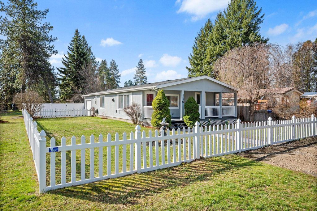 Photo of 116 E C St, Deer Park, WA 99006 (MLS # 202614041)