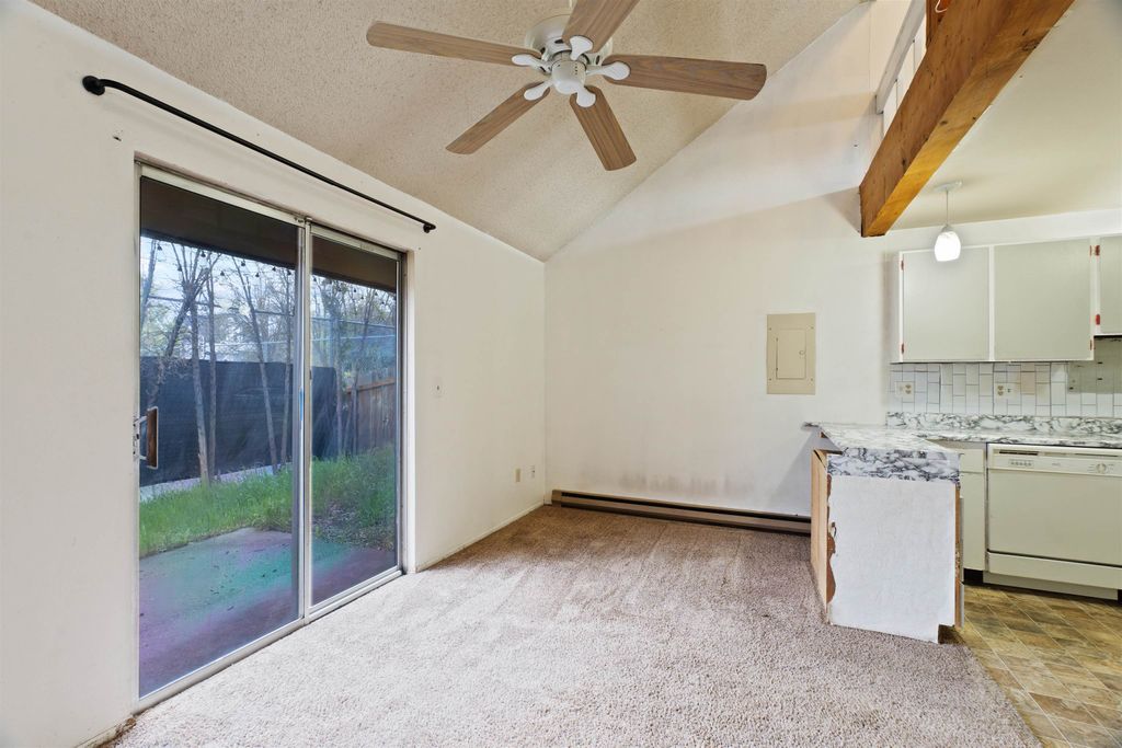 Photo of 3018 E Jackson Ave, Spokane, WA 99207 (MLS # 202617587)