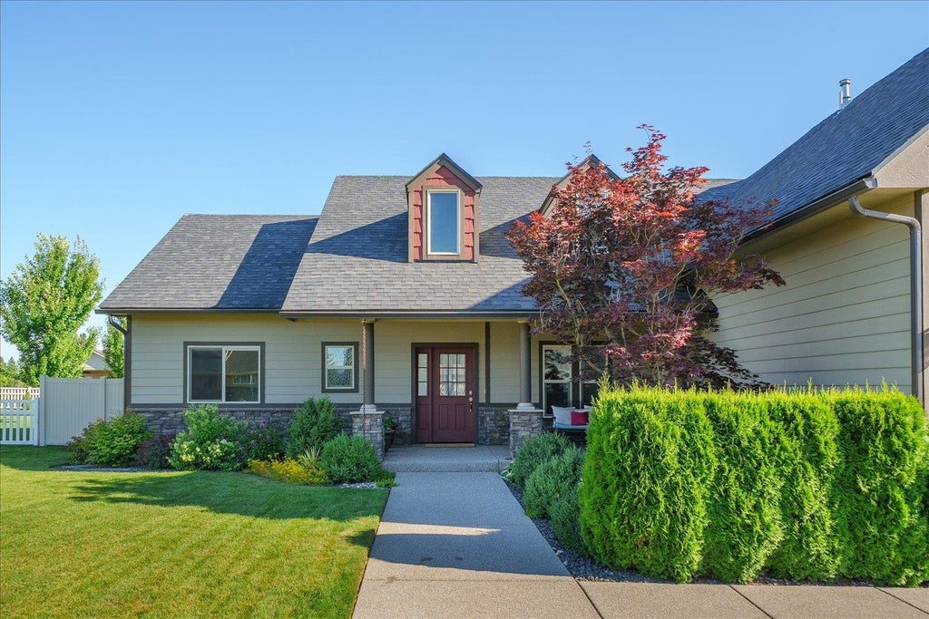Photo of 1414 E Sawgrass Ln, Deer Park, WA 99006 (MLS # 202625088)