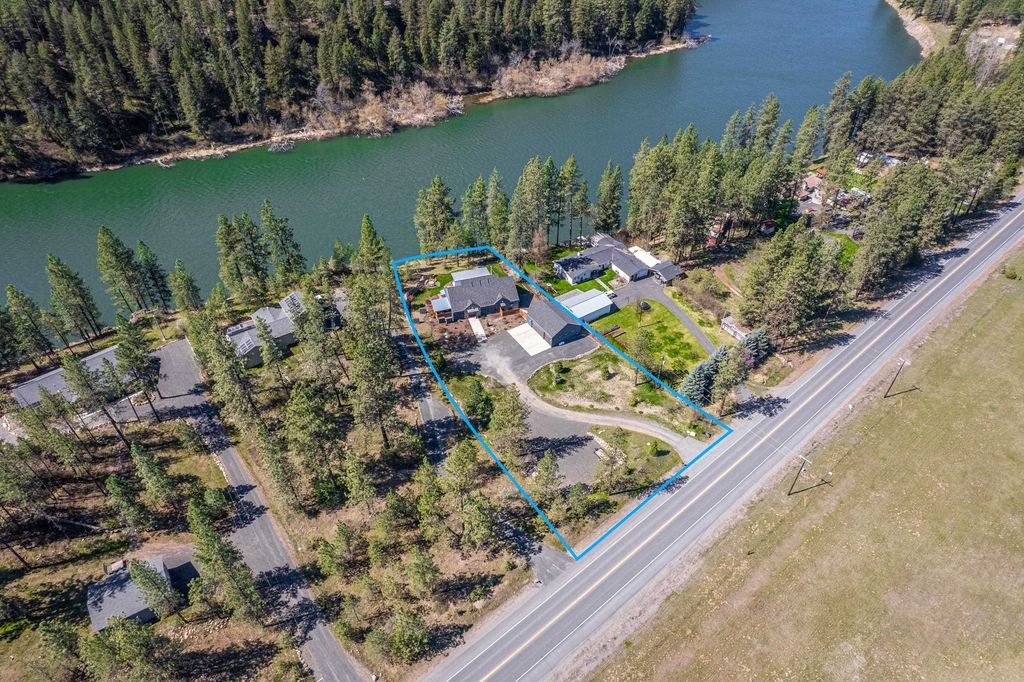 Photo of 11411 N Nine Mile Rd, Nine Mile Falls, WA 99026 (MLS # 202615706)