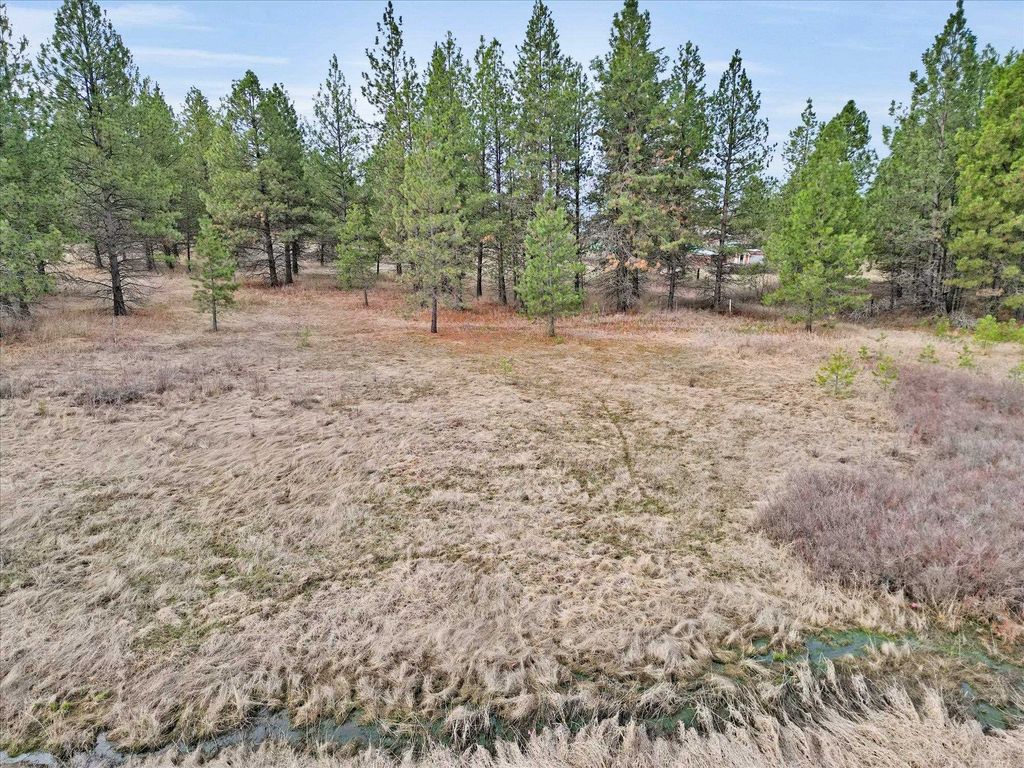 Photo of 8xx E F St, Deer Park, WA 99006 (MLS # 202614961)