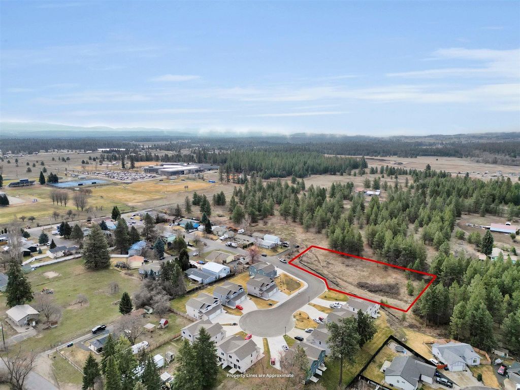 Photo of 8xx E F St, Deer Park, WA 99006 (MLS # 202614961)