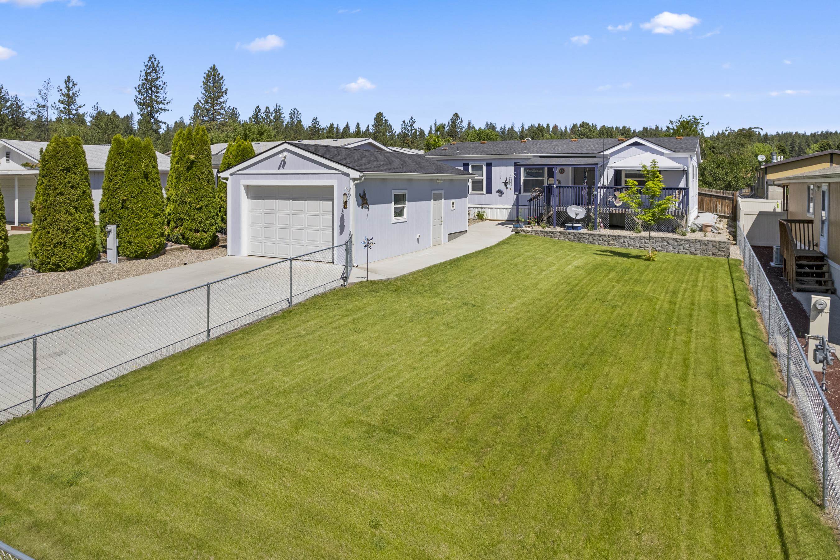 Photo 1 of 29 of 3110 E Chattaroy Rd mobile home