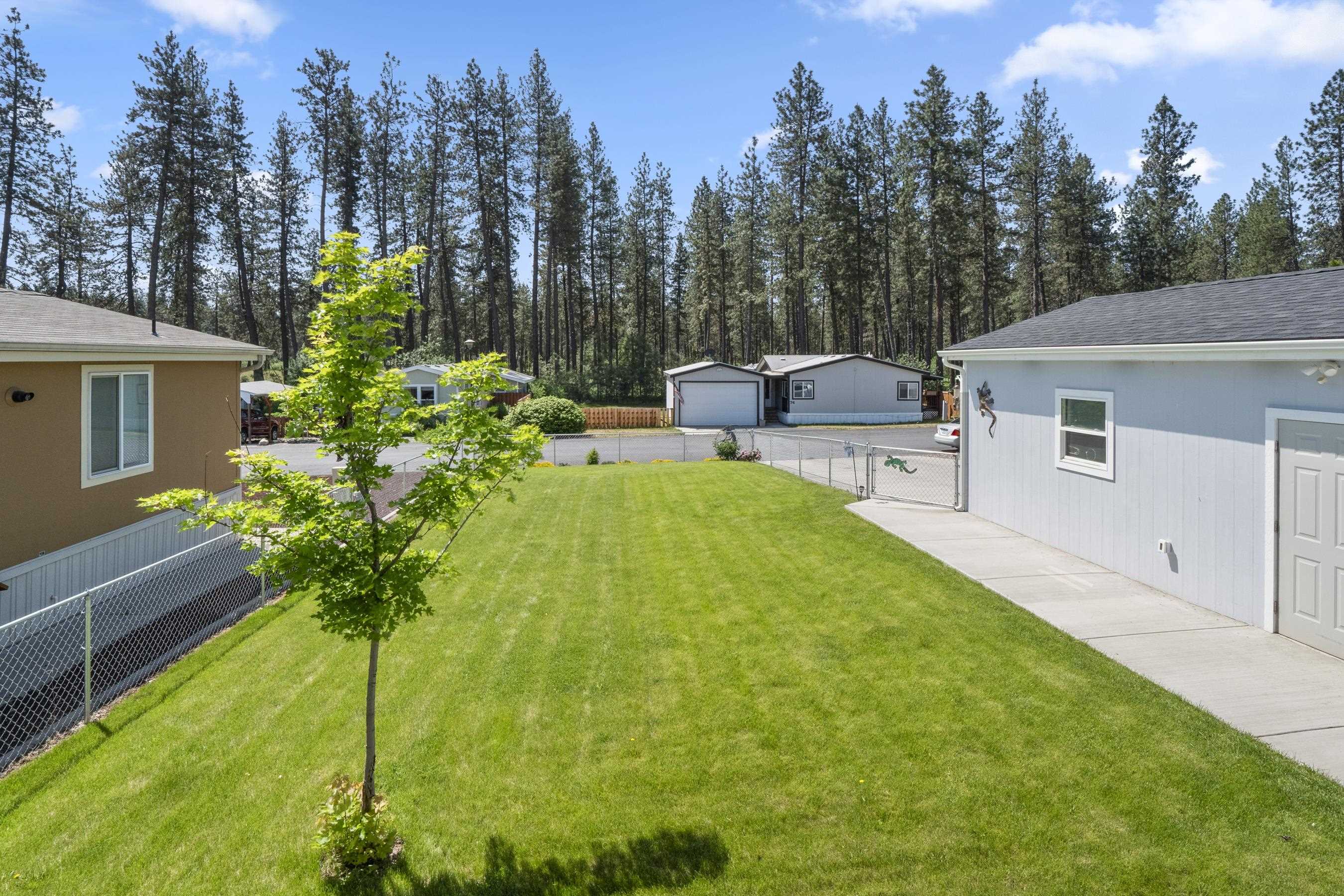 Photo 19 of 29 of 3110 E Chattaroy Rd mobile home