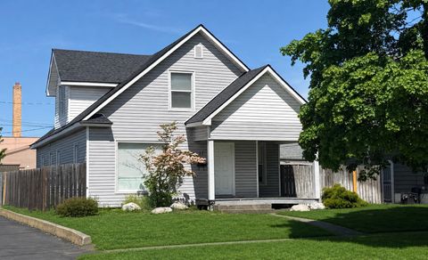 Photo of 11 E Sinto Ave, Spokane, WA 99202 (MLS # 202616751)