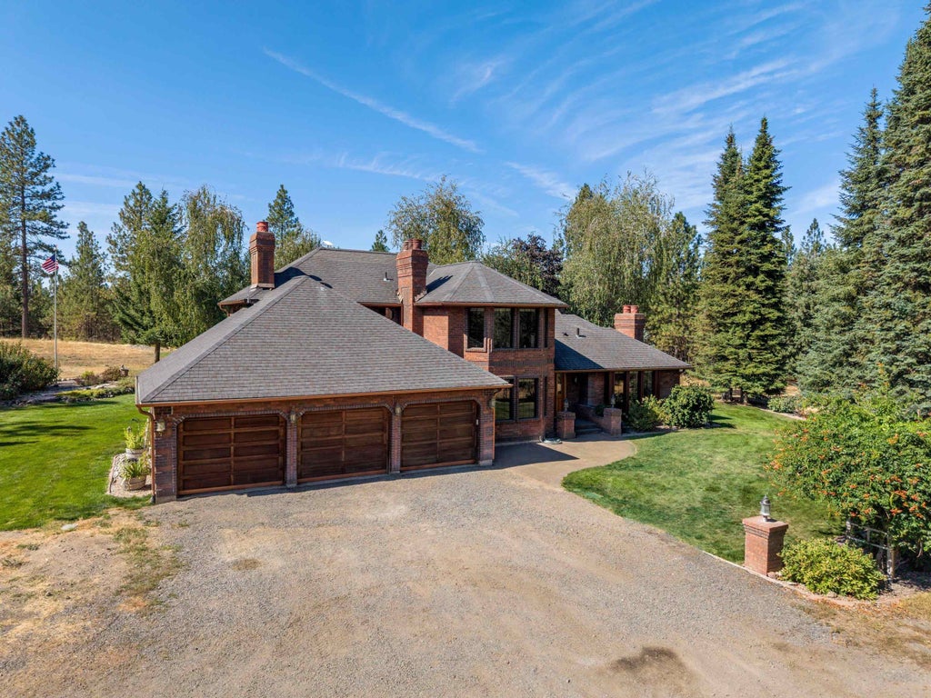 Photo of 7715 N Craig Rd, Spokane, WA 99224 (MLS # 202623608)