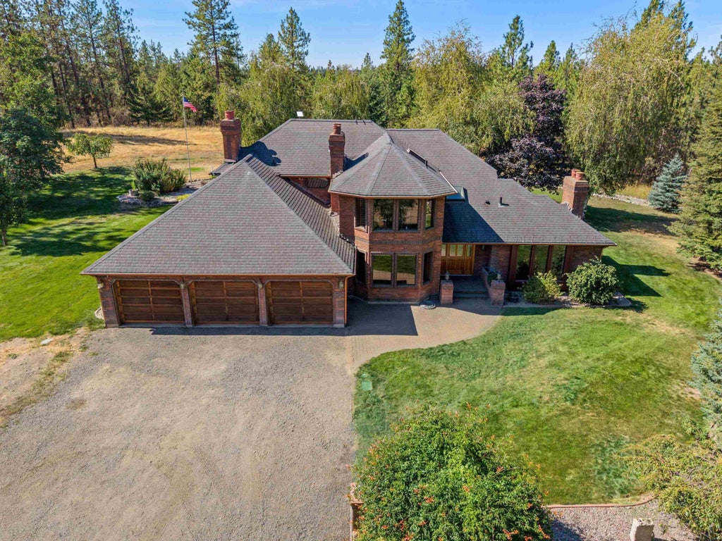 Photo of 7715 N Craig Rd, Spokane, WA 99224 (MLS # 202623608)