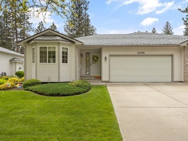 Photo of 8409 N Pine Meadows Ln, Nine Mile Falls, WA 99026 (MLS # 202623578)