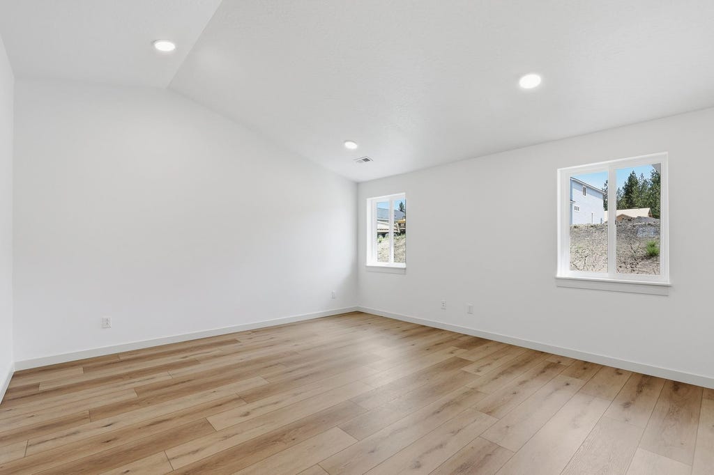 Photo of 1560 W 67th Ave, Spokane, WA 99224 (MLS # 202623040)