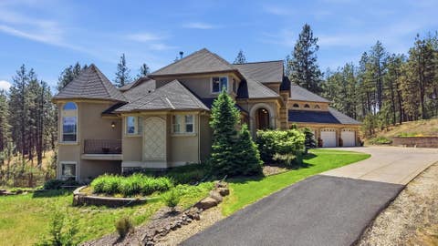Photo of 5004 S Buell Ln, Spokane, WA 99224 (MLS # 202618316)
