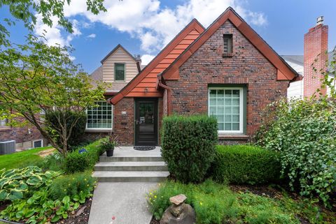 Photo of 814 W 27th Ave, Spokane, WA 99203 (MLS # 202613483)