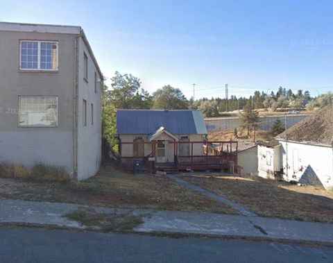 Photo of 1214 E 1st Ave, Spokane, WA 99202 (MLS # 202514909)