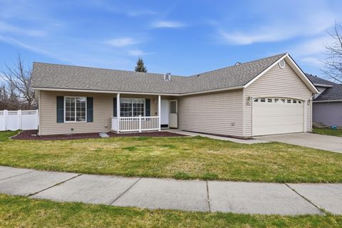 Photo of 7505 N Martin St St, Spokane, WA 99217 (MLS # 202613762)