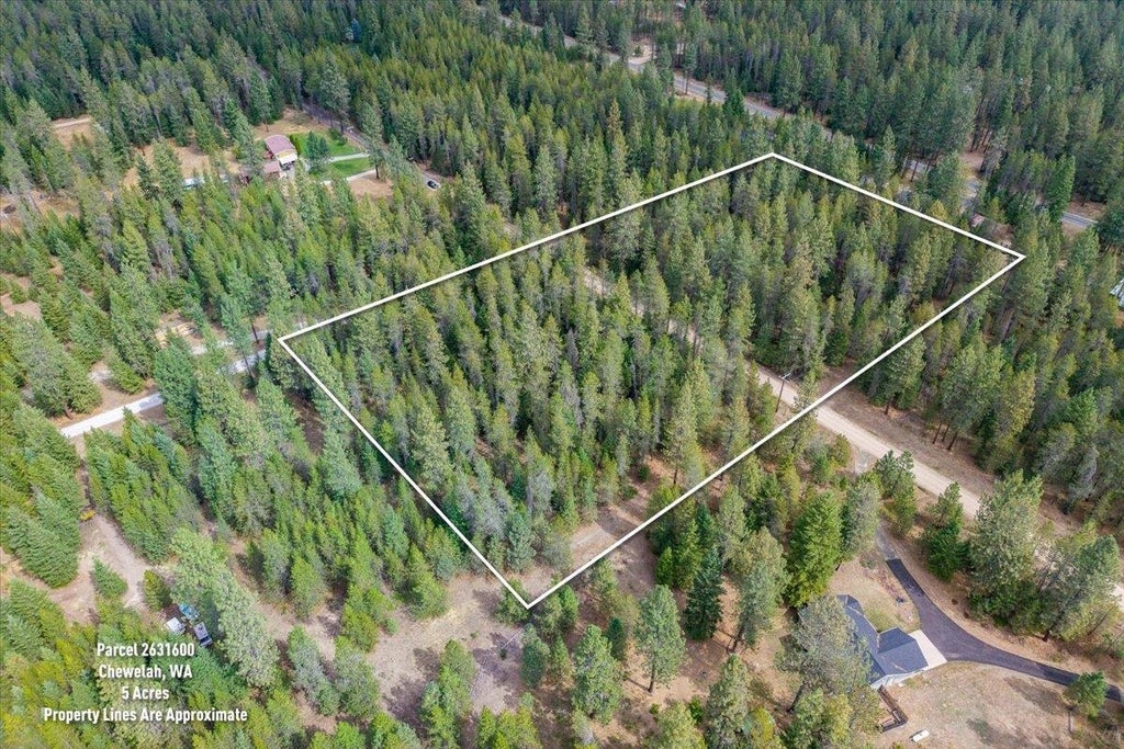 Photo of 2630 ? Golf Course Rd, Chewelah, WA 99109 (MLS # 202623450)