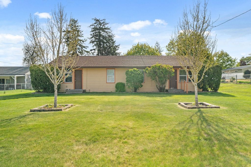 Photo of 713/715 S Morrow Rd, Spokane Valley, WA 99216 (MLS # 202616358)