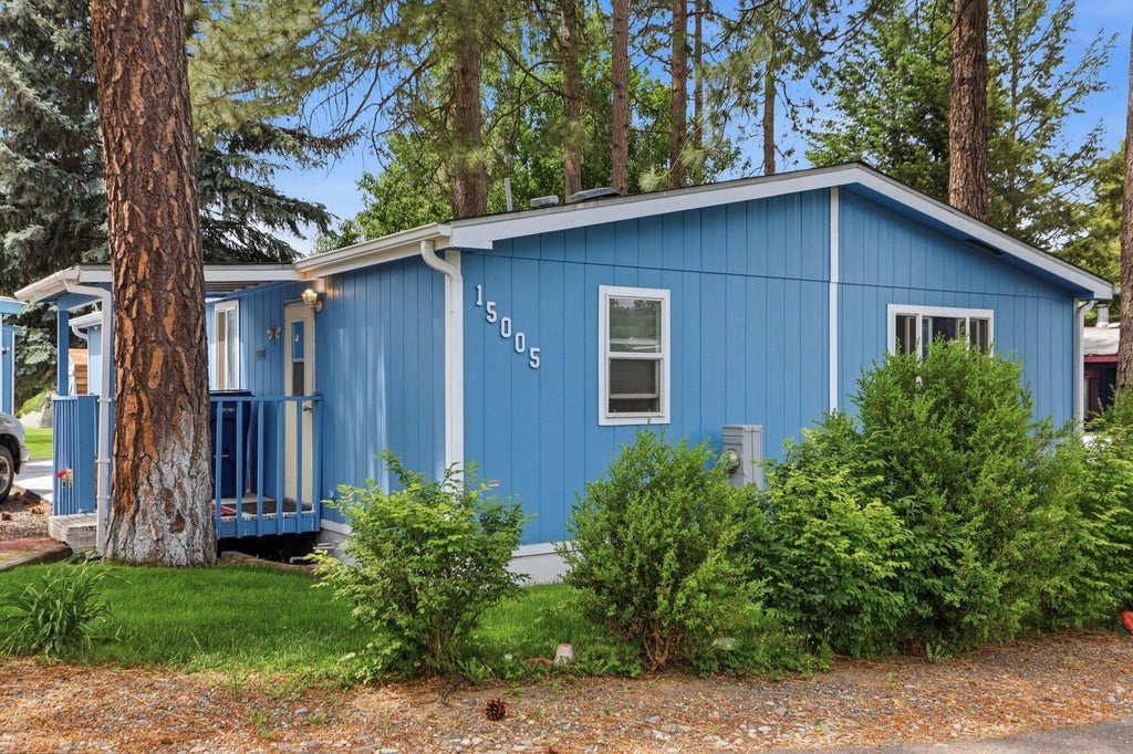 Photo of 15005 N Shenandoah Forest Ln, Mead, WA 99021 (MLS # 202619160)