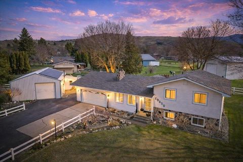 Photo of 19820 E Micaview Ave, Greenacres, WA 99016 (MLS # 202614728)