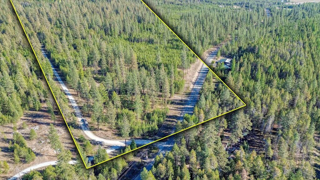 Photo of 1XXX Spring Valley Rd, Newport, WA 99156 (MLS # 202525498)