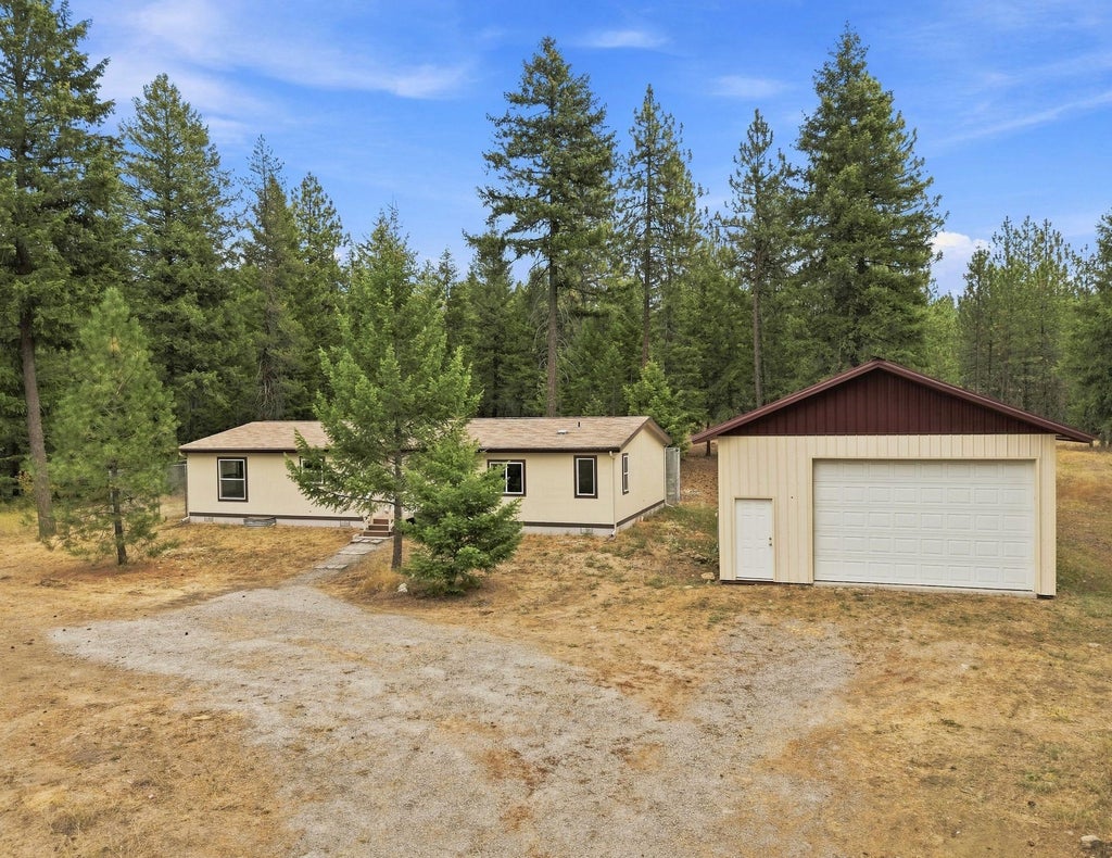 Photo of 9308 N Campbell Rd, Otis Orchards, WA 99027 (MLS # 202623600)
