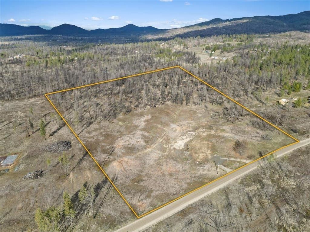 Photo of 15015 E E. Eistrup Rd, Elk, WA 99009 (MLS # 202616304)