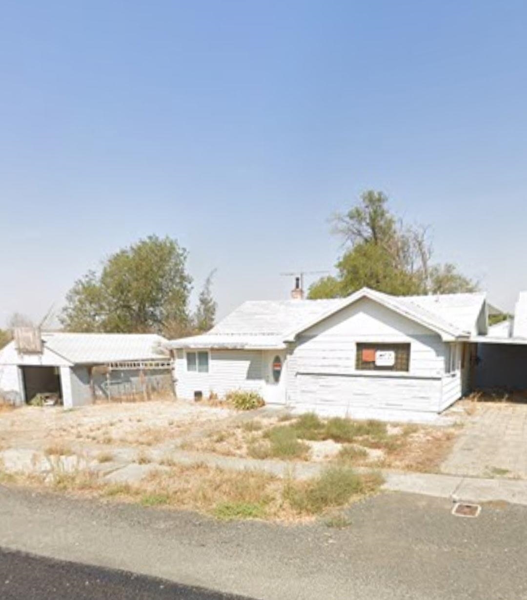 Photo 1 of 12 — 11 E 5th Ave, Odessa, WA 99159