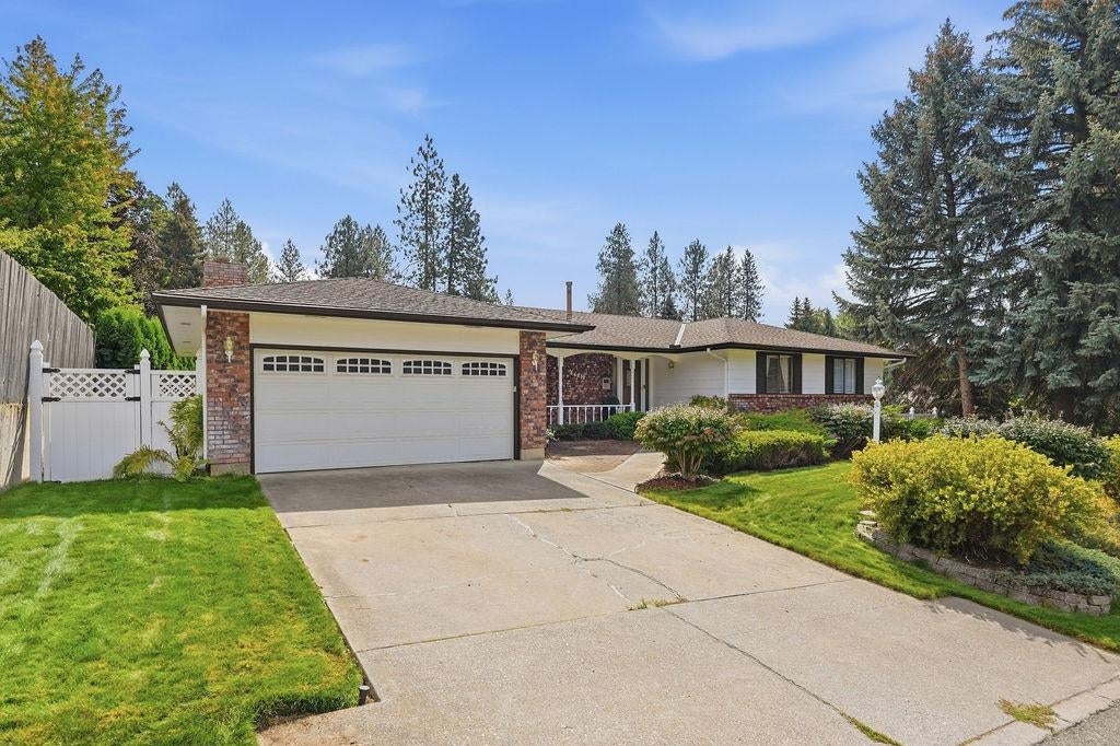 Photo of 4817 W Navaho Ave, Spokane, WA 99208 (MLS # 202624358)