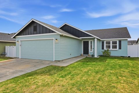 Photo of 12425 W 2nd Ave, Airway Heights, WA 99001 (MLS # 202614112)