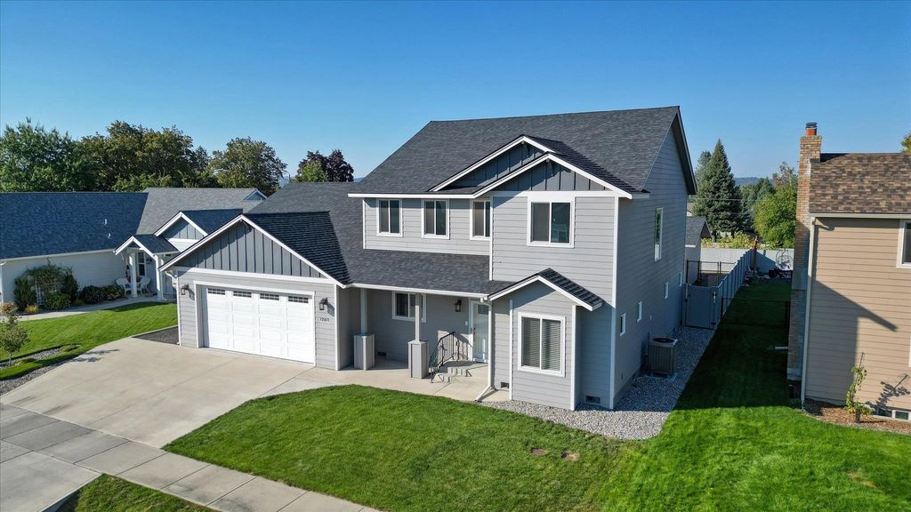 Photo of 12611 E 13TH Ave, Spokane Valley, WA 99216 (MLS # 202525567)