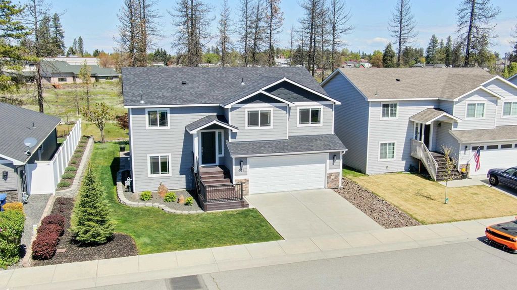 Photo of 431 E Jim Darby Dr, Medical Lake, WA 99022 (MLS # 202616506)