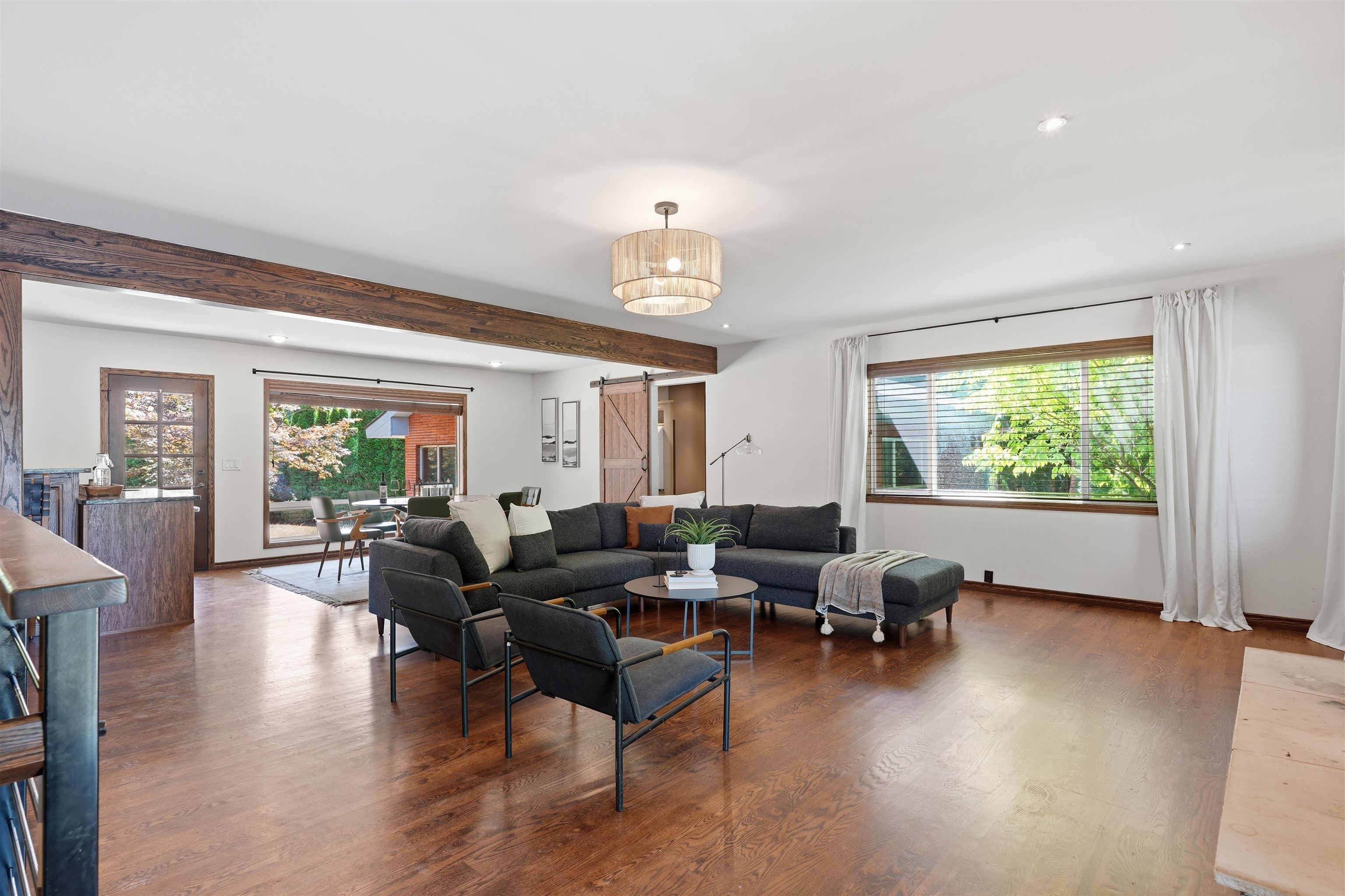 1210 E 17TH Ave - Photo 3