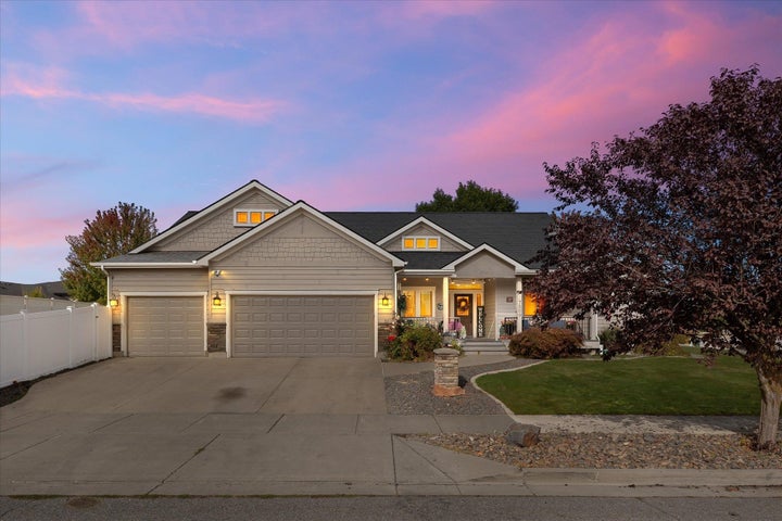 Photo 1 of 39 — 7509 N Alberta St, Spokane, WA 99208