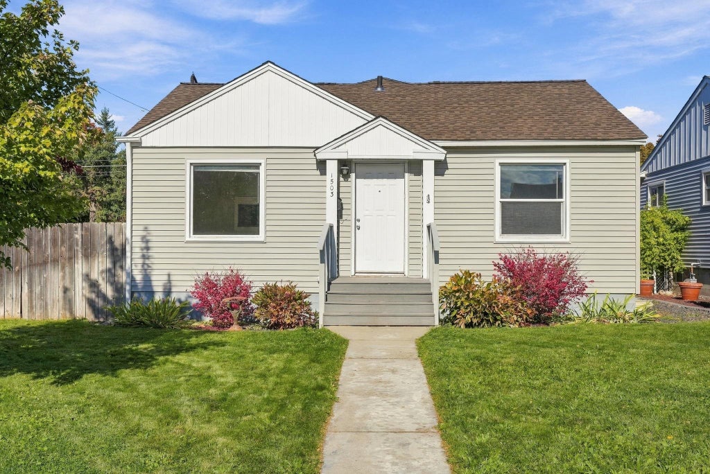 Photo of 1503 E Glass Ave, Spokane, WA 99207 (MLS # 202625720)