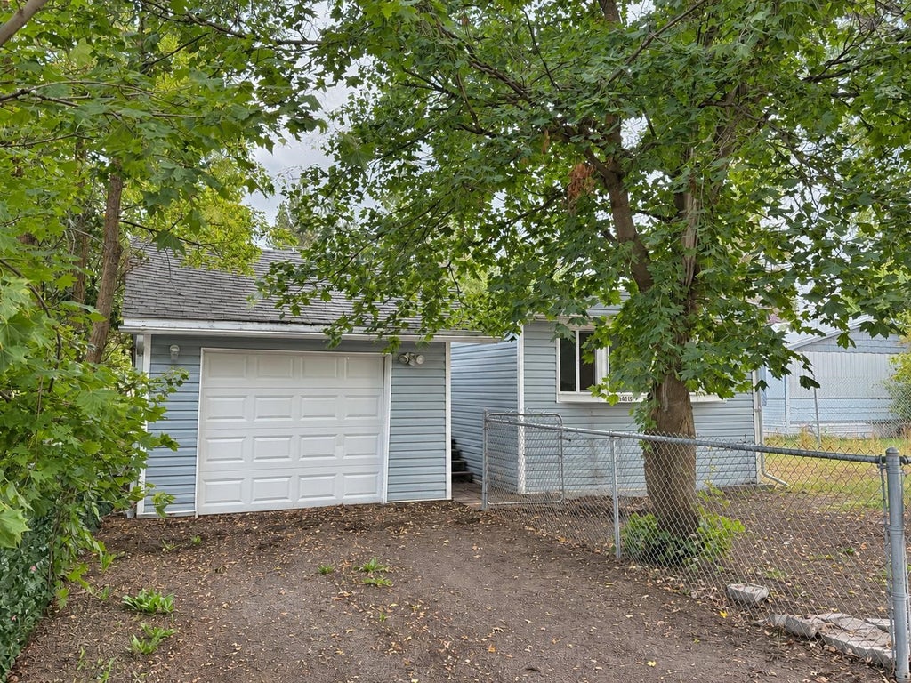 Photo of 14510 E BELMONT Rd, Mica, WA 99023 (MLS # 202625852)
