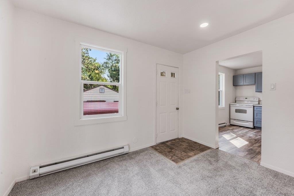 Photo of 3320 W Woodland Blvd, Spokane, WA 99224 (MLS # 202622328)