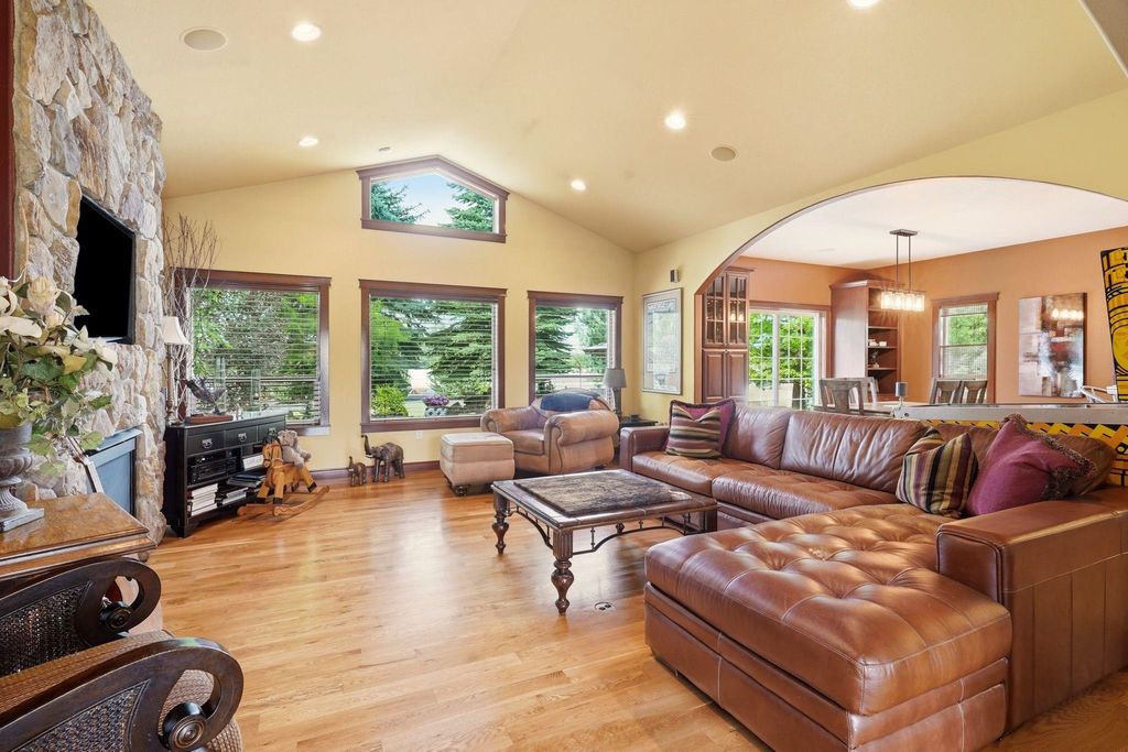 Photo of 3016 W Westover Ln, Spokane, WA 99208 (MLS # 202619991)