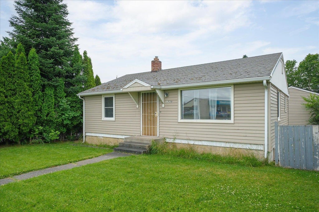 Photo of 1720 E Francis Ave, Spokane, WA 99208 (MLS # 202620281)