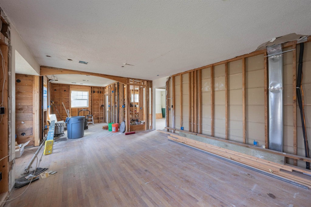 Photo of 4915 N Lincoln St, Spokane, WA 99205 (MLS # 202625478)