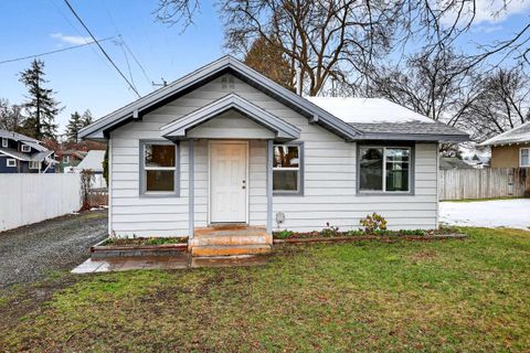 Photo of 7515 E Euclid Ave, Spokane, WA 99212 (MLS # 202613763)